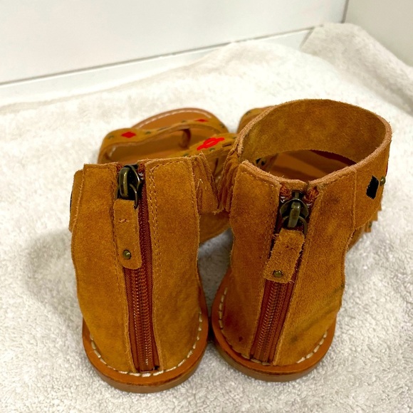 Soludos Embroidered Strappy Sandals in  Brown Suede - size 7 - Picture 4 of 7